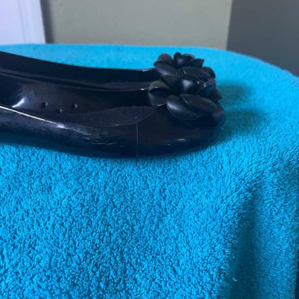 Kate Spade Jade Jelly Black Flats with Floral Accent Sz 9 - Picture 4 of 14